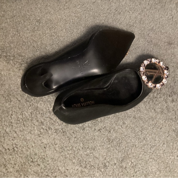 Louis Vuitton Black Heels with Embellished Detail - Picture 4 of 5